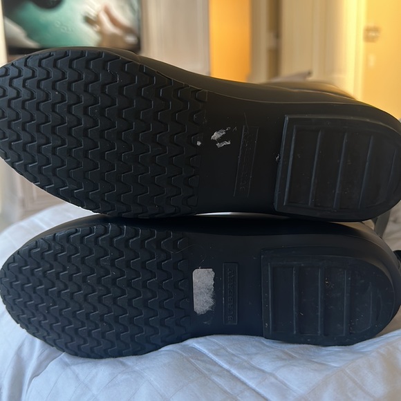 Burberry tall rain boot, size 6 / 36 - Picture 5 of 7